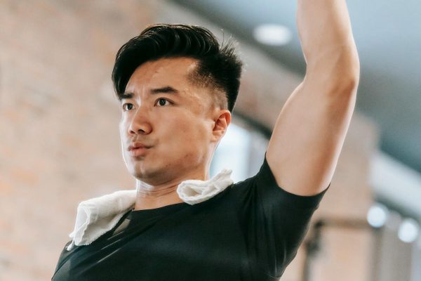 Curl biceps : guide complet, technique et muscles sollicités